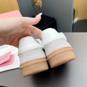 high version lace up shoes