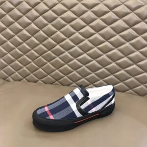 burberry men's classic sneakers（nova check）