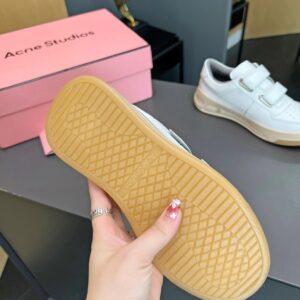 magic strap white shoes