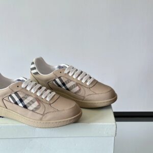 burberry men's classic low sneakers