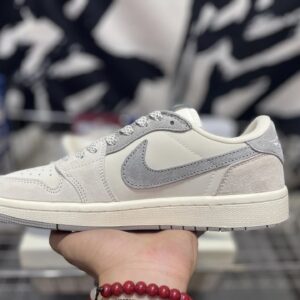 travis scott x aj1 reverse mocha