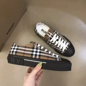 burberry men's classic sneakers