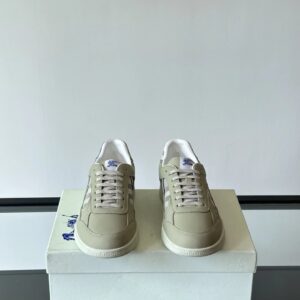 burberry men's classic sneakers