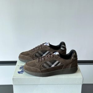 burberryclassic low top sneakers