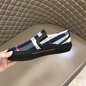 burberry men's classic sneakers（nova check）