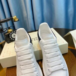 top board spring shoes