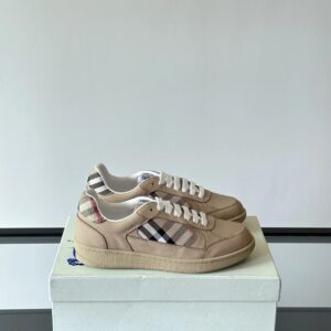 burberry men's classic low sneakers