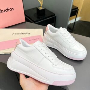 high version velcro sneakers