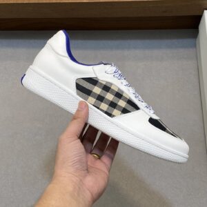 burberry hued sneakers nova check