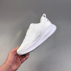 vomero 18 comfort shoes