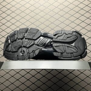 balenciaga runner sneakers black