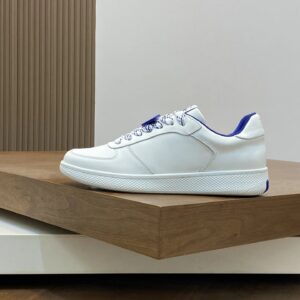 burberry low top sneakers in coastal blue