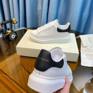 top board spring shoes