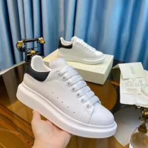 top board spring shoes