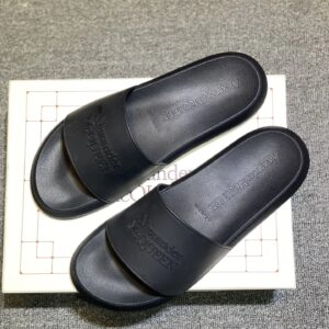 alexander mcqueen slides black
