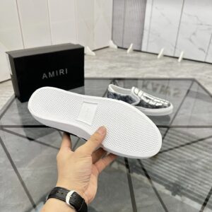 ami slip on sneakers white gray