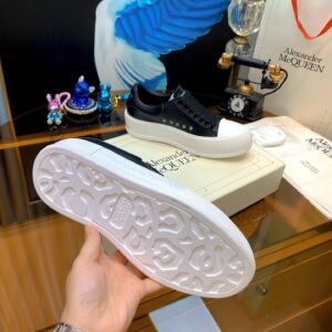 air cushion sole sneakers