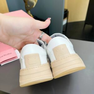 magic strap white shoes