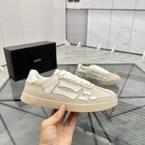 ami low casual shoes cream