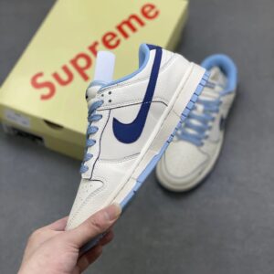 supreme x nike sb dunk low