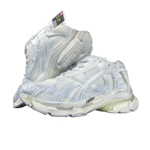 balenciaga runner distressed white