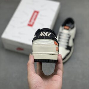 nike sb dunk low supreme