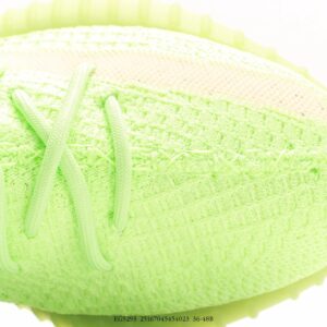 adidas yeezy boost 350 v2 glow