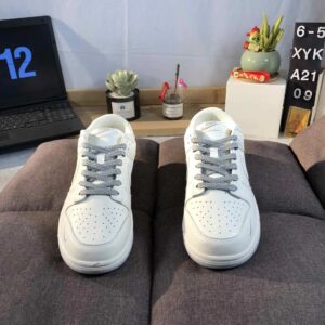 nike dunk low retro sneakers