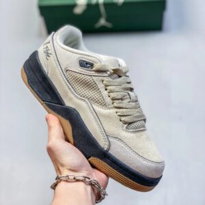 who decides war x flight court