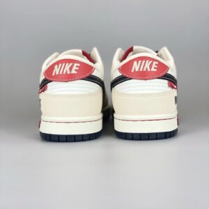 nike sb dunk low sup collab