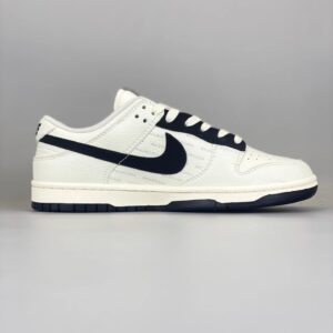 nike sb dunk low paris collab