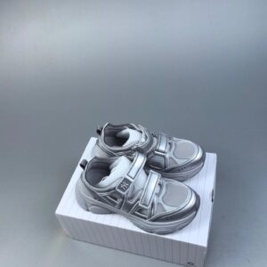 mlb ny low top beige sneakers