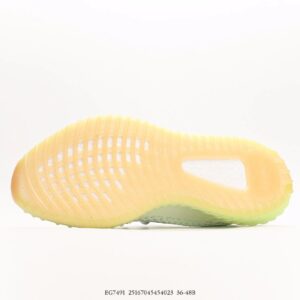 adidas yeezy boost 350 v2 hyperspace