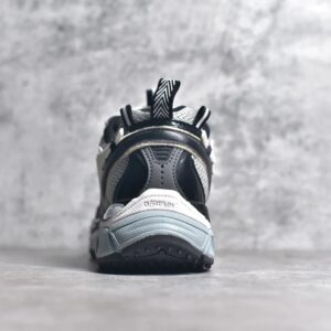 off white running shoes black