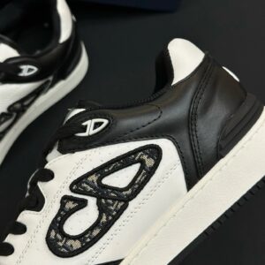 dior b57 low top sneakers black & white