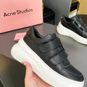 high version velcro sneakers