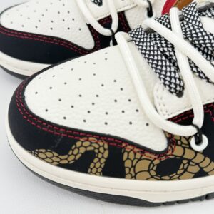 nike sb dunk low year of the snake