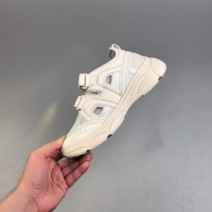 mlb ny ace runner low