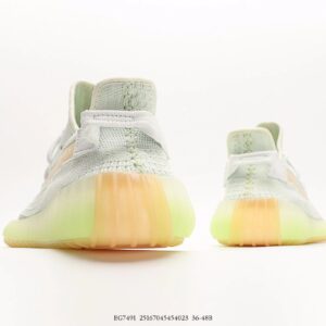 adidas yeezy boost 350 v2 hyperspace