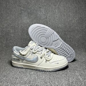 nike sb dunk low 'supreme'