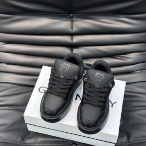 givenchy men's retro runner sneaker (triple black)​