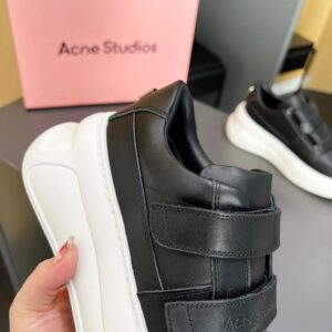 high version velcro sneakers