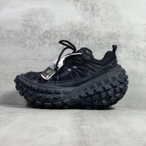 balenciaga defender sneakers beige