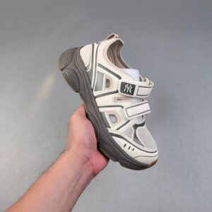 mlb ny low top beige sneakers