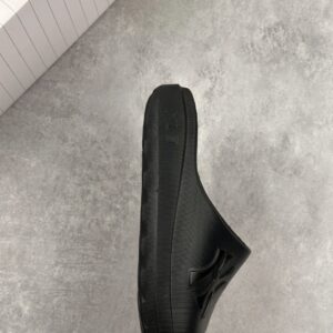 yankees limited edition slides