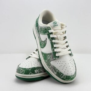 nike sb dunk low gucci collab