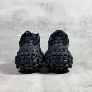 balenciaga defender sneakers beige