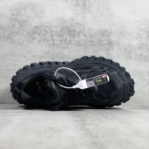 balenciaga defender sneakers beige