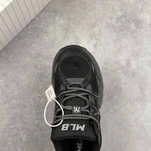 mlb dome runner sneakers