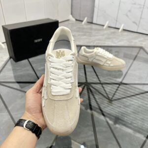 ami low casual shoes cream